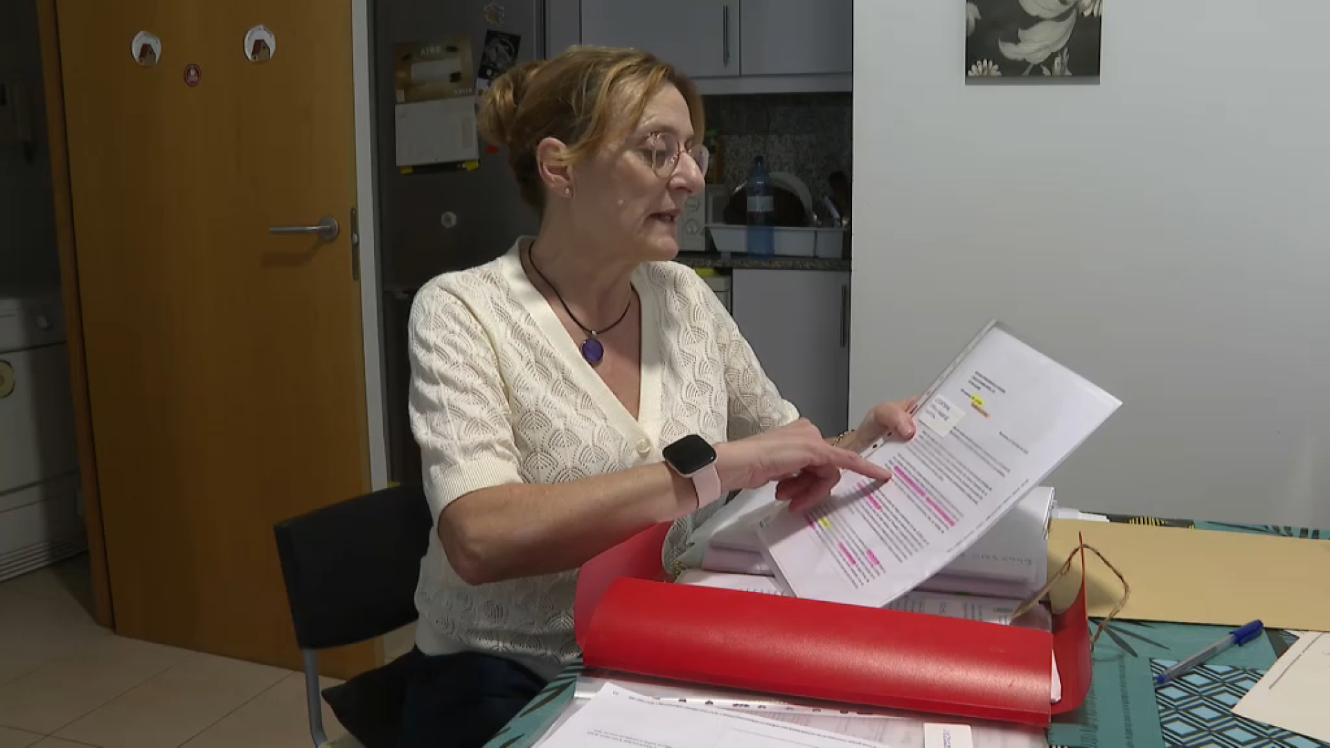 Encarna, una veïna d’Alaior, viu amb la por de patir un desnonament