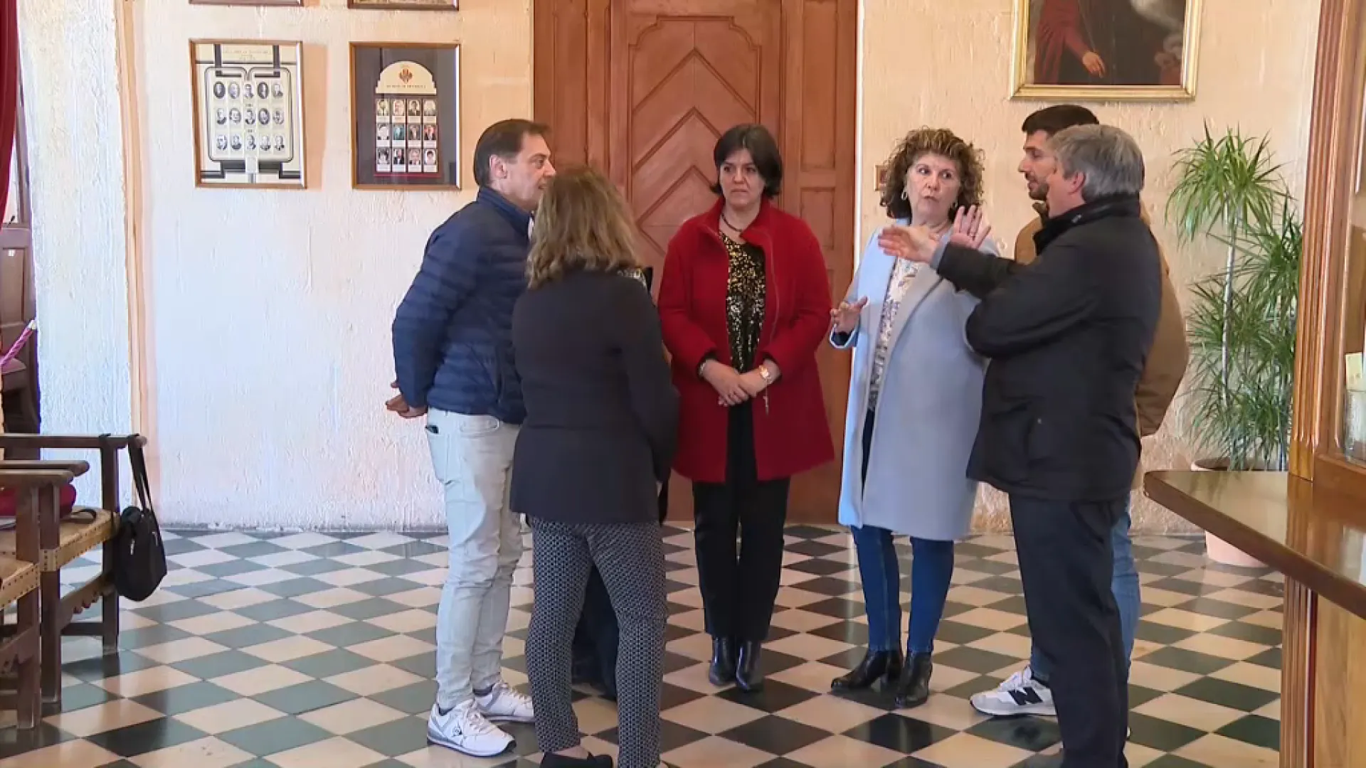 Les esquerres de Ciutadella estudien una moció de censura contra la batlessa del PP, Juana Mari Pons