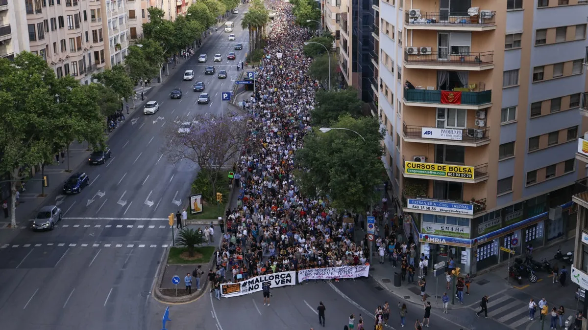 L’oposició demana al Govern que escolti la ciutadania que es manifestà contra la saturació turística