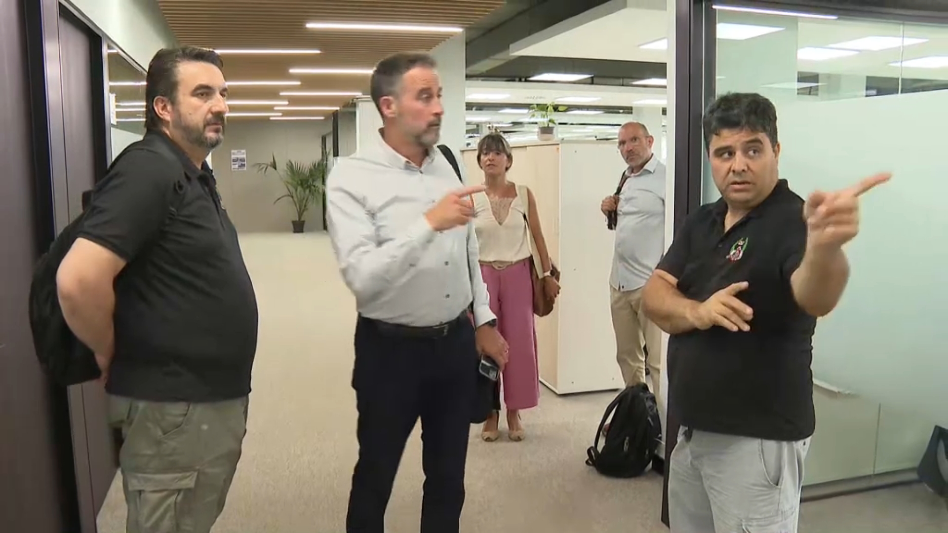 Acaba, sense acord, la reunió entre el Govern, els sindicats i la patronal per la vaga al TIB