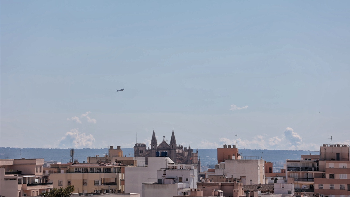 “A les Balears és més fàcil trobar un lloc de feina que una habitació per viure”