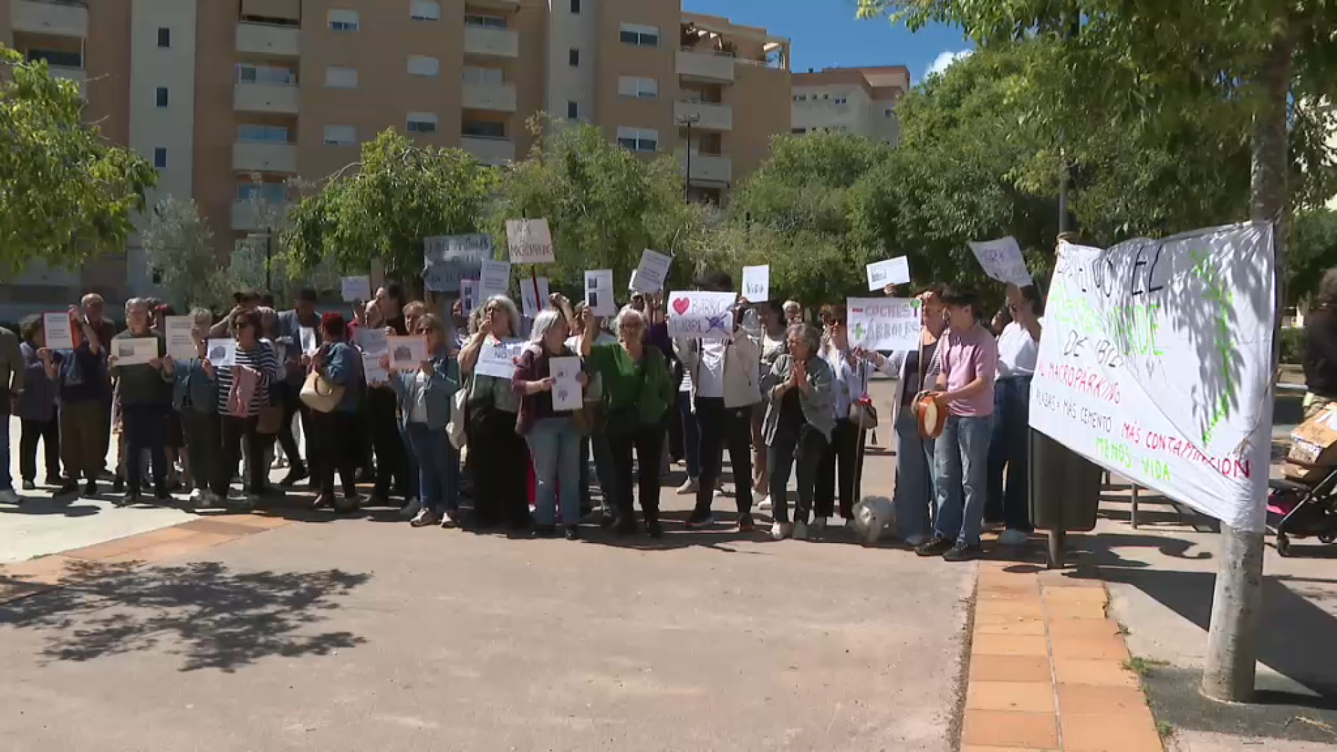 Comencen les mobilitzacions contra l’aparcament de sa Real, a Vila