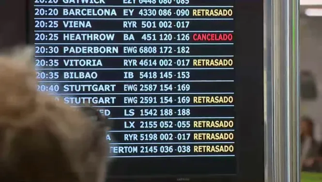 Continuen les cancel·lacions a Son Santjoan per problemes informàtics als aeroports del Regne Unit
