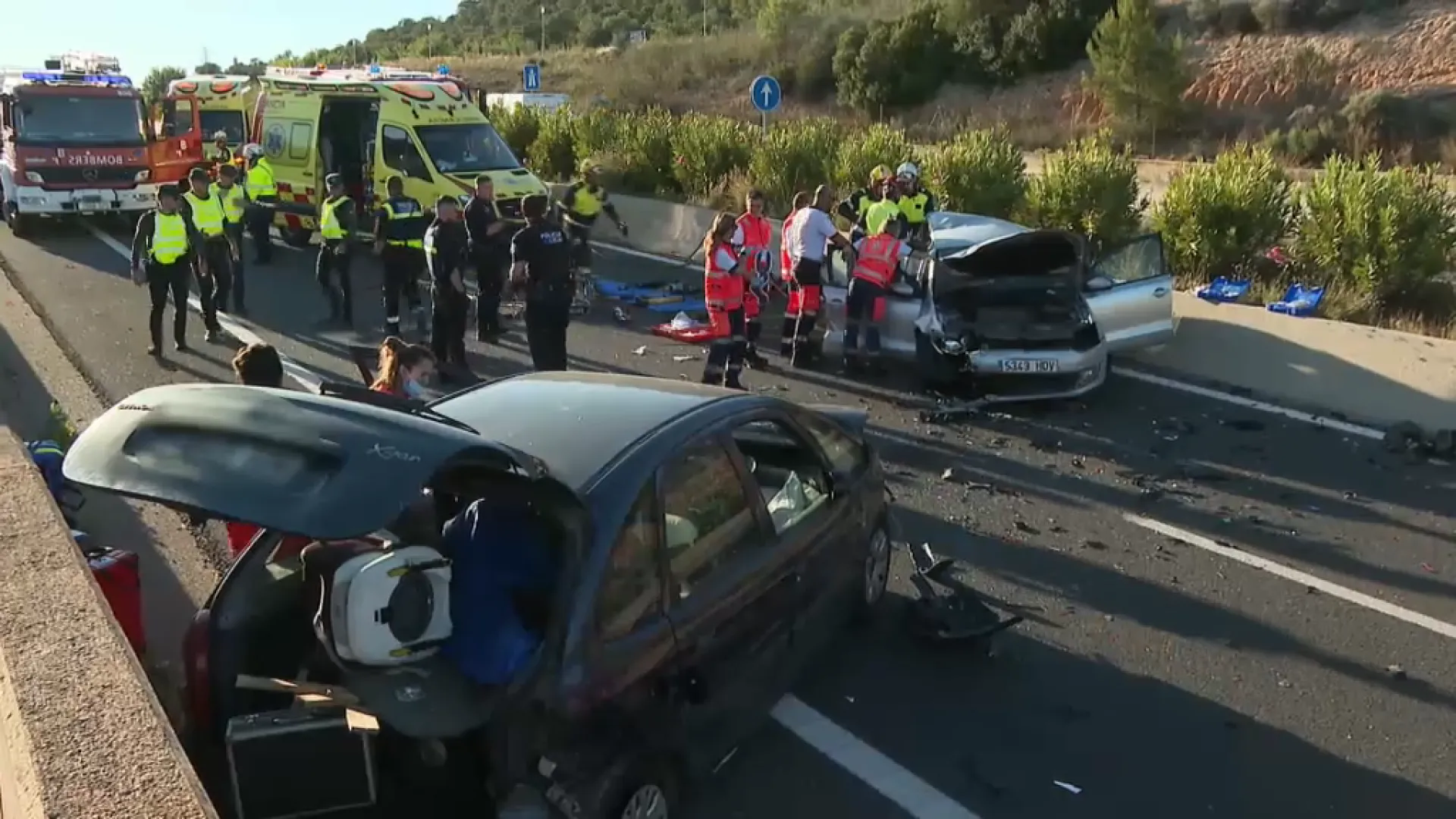 Un accident múltiple amb dos ferits greus col·lapsa l’autopista d’Andratx