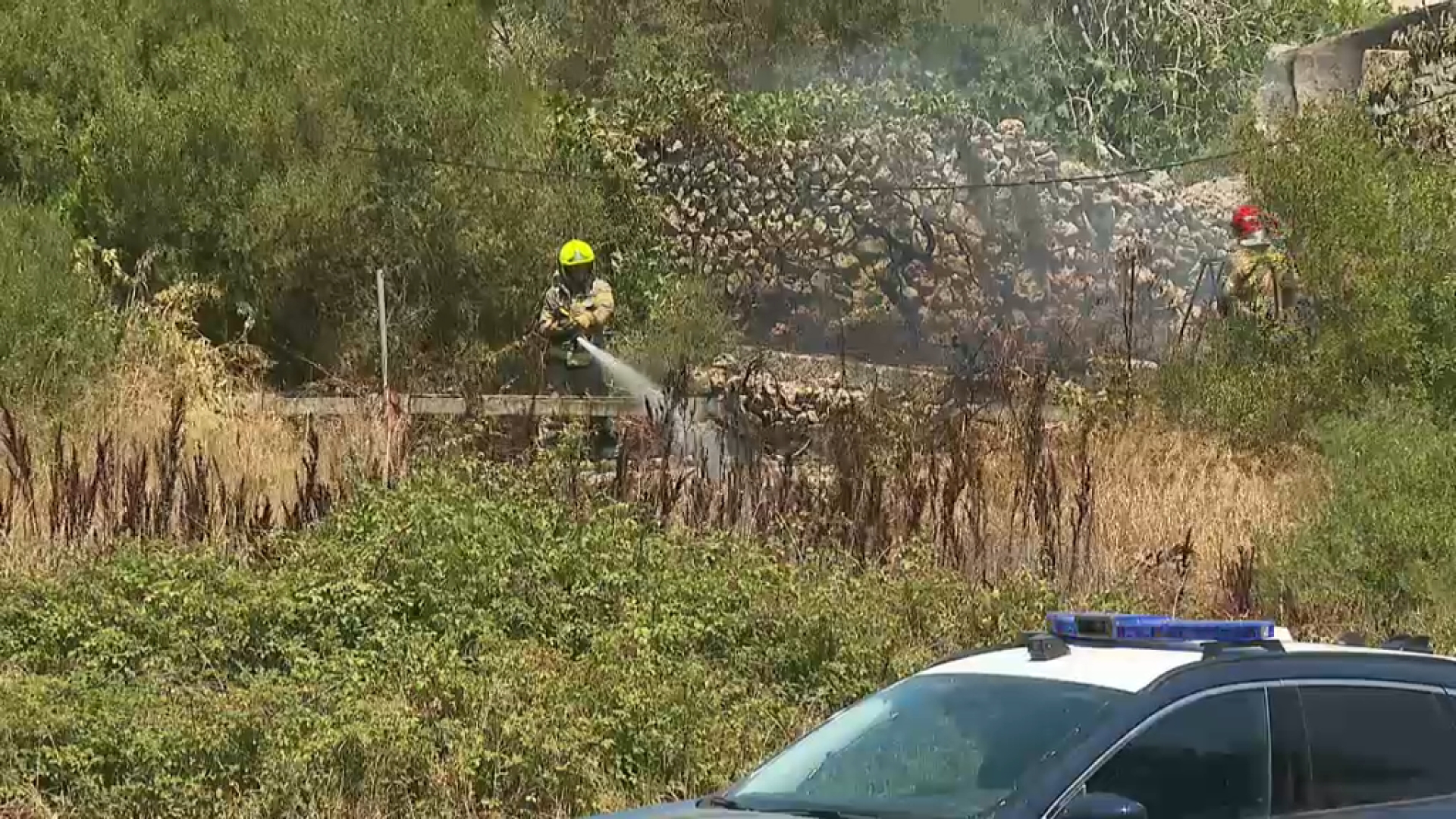 Incendi en un immoble deteriorat a la via de Ronda de Maó