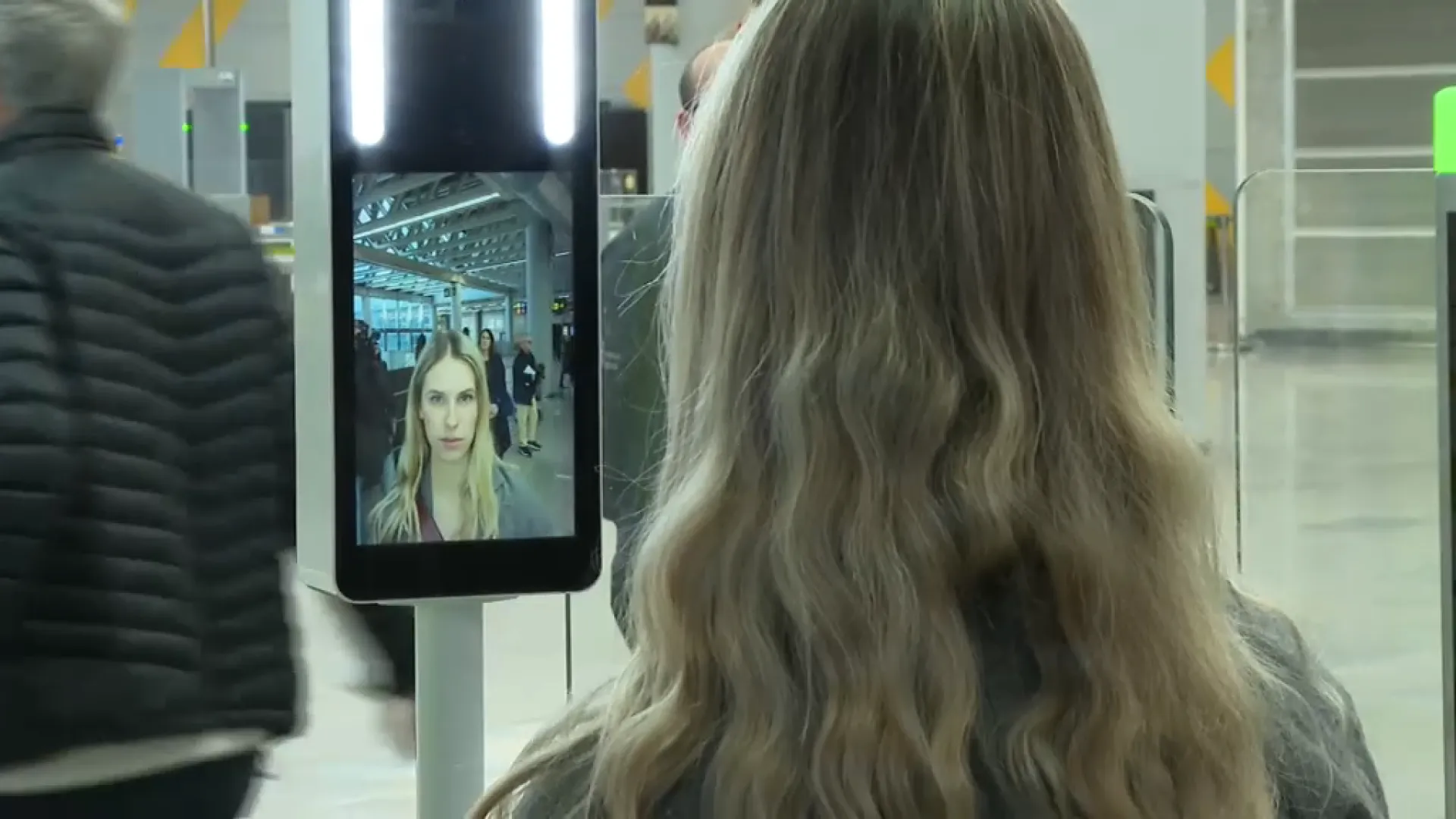 Així funciona el nou sistema de reconeixement facial als aeroports