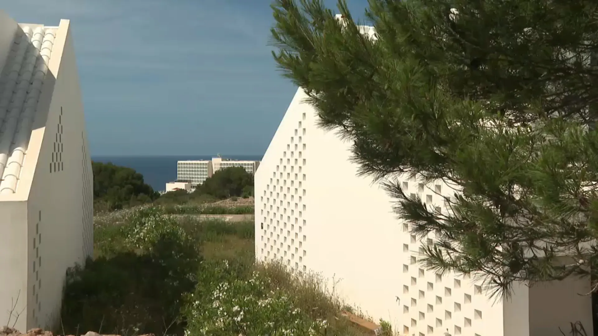 Ocupen il·legalment 4 xalets a la urbanització de ses Coves Noves, as Mercadal