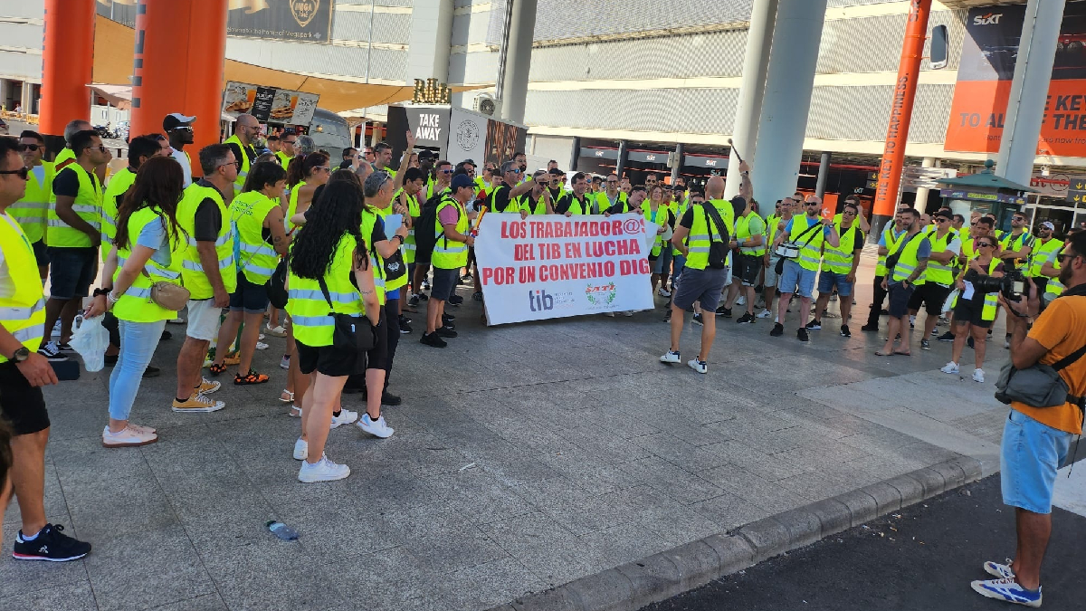 Novè dia de vaga als autobusos del TIB