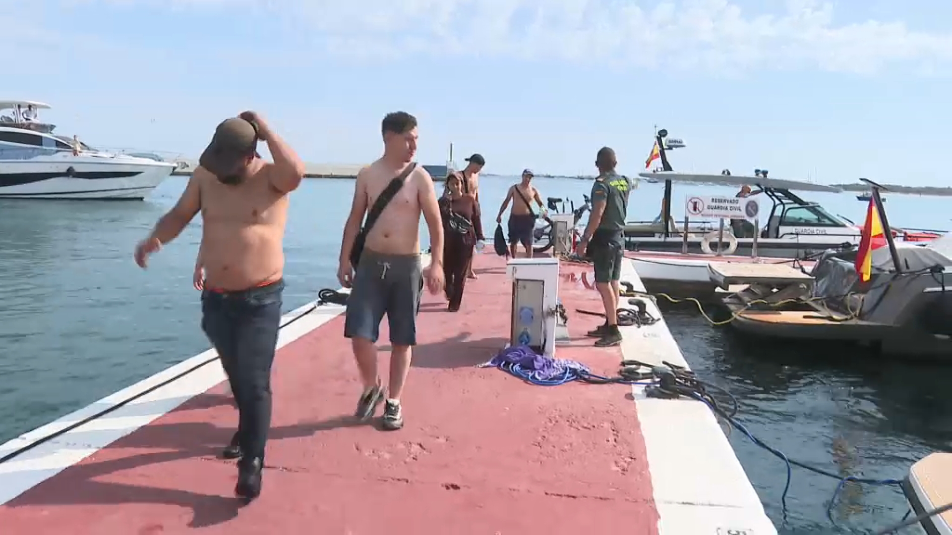 Arriben tres noves embarcacions irregulars amb 43 migrants a les Illes