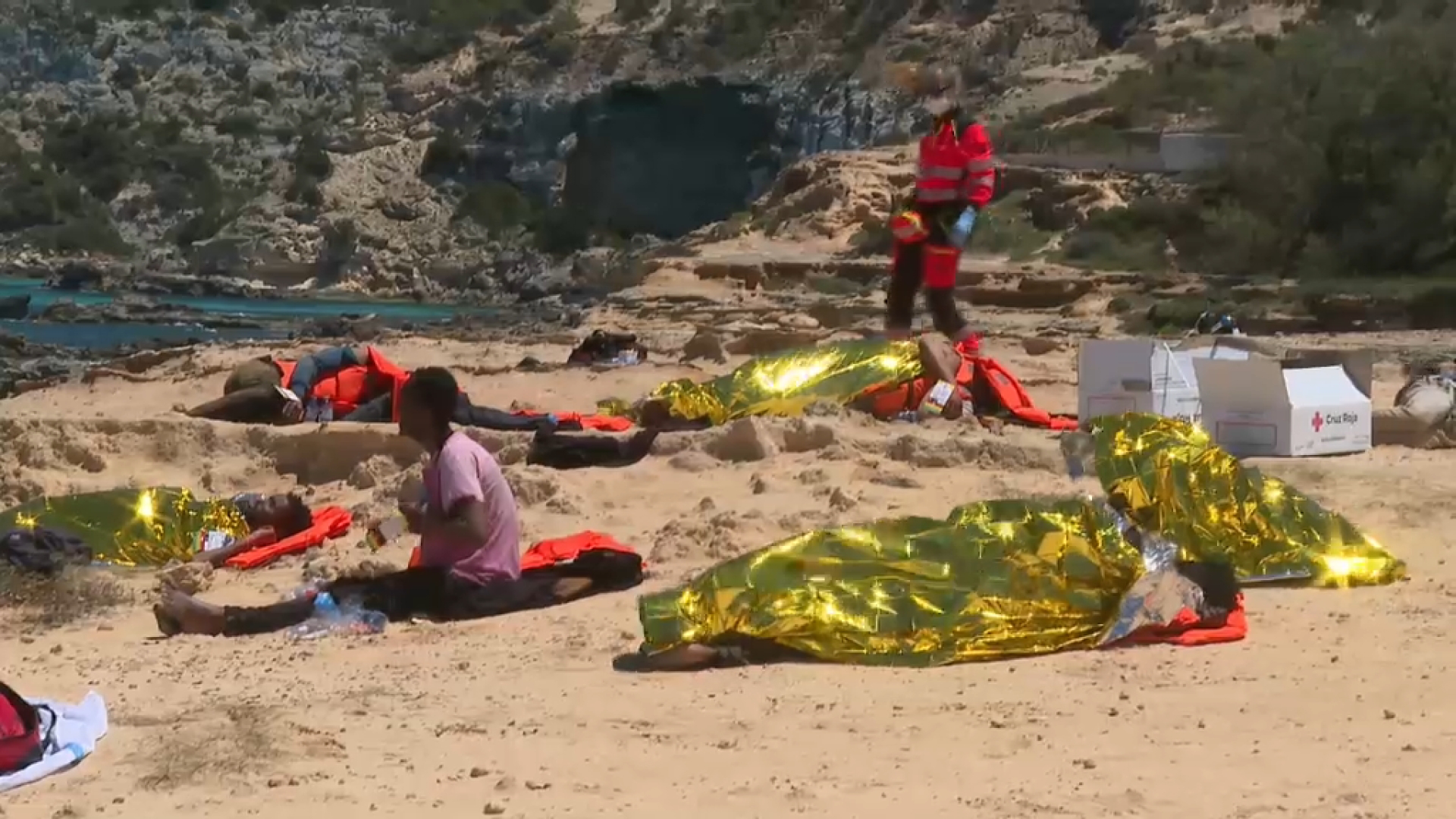 Nou dies navegant: arriben 22 migrants a Formentera, dels quals 7 i una dona embarassada ingressen a l’Hospital
