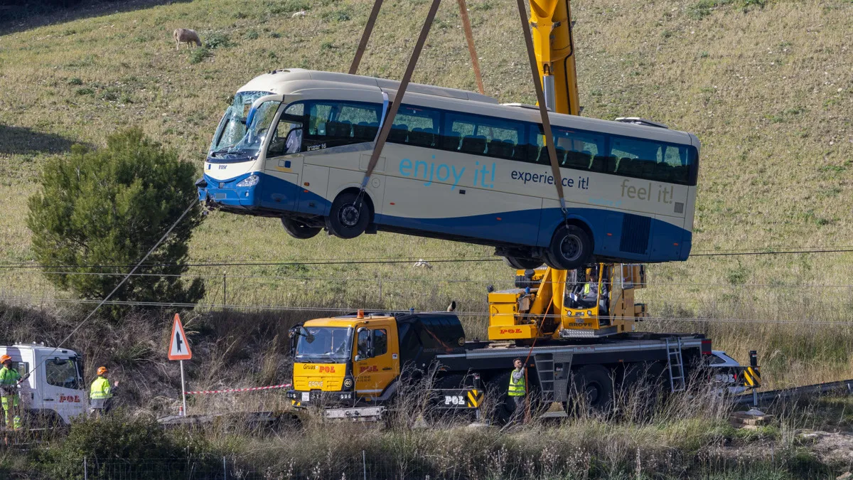 S’activa el dispositiu per organitzar l’arribada dels familiars de les víctimes de l’autobús accidentat de l’Imserso
