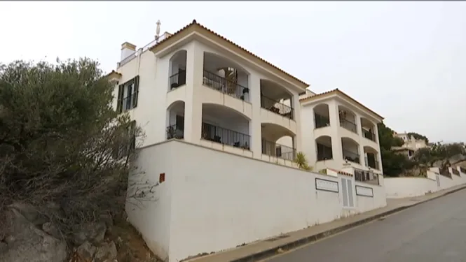 Rebutjats els darrers recursos sobre els apartaments il·legals de Cala Llamp que podrien demolir-se enguany
