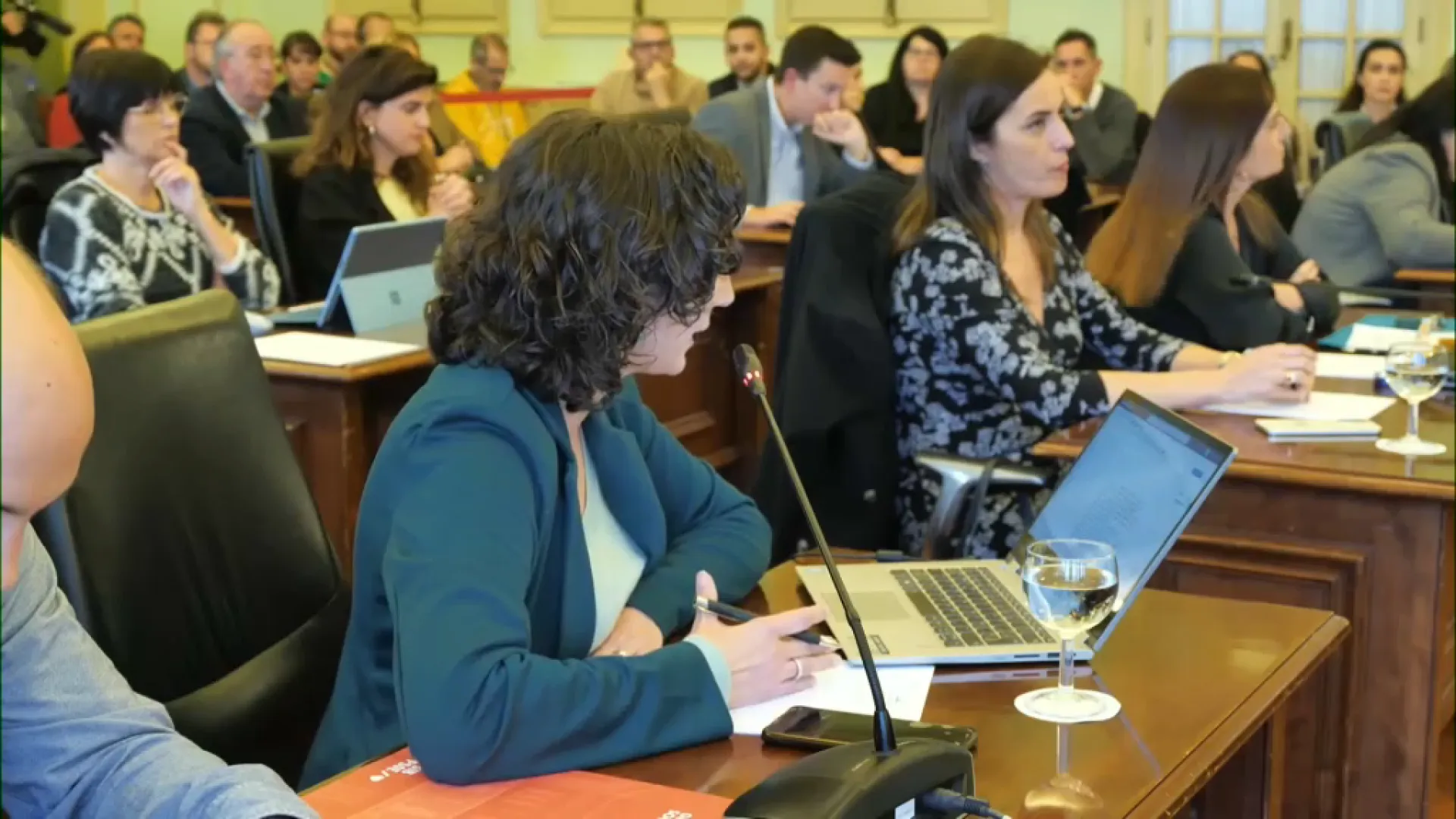 El pla pilot de lliure elecció de llengua no convenç l’oposició: “És un disbarat pedagògic”