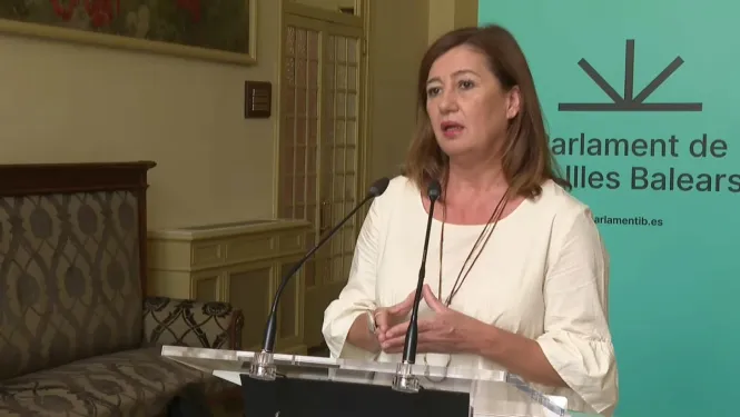 L’oposició d’esquerres carrega contra l’ultraconservador Gabriel Le Senne elegit president del Parlament