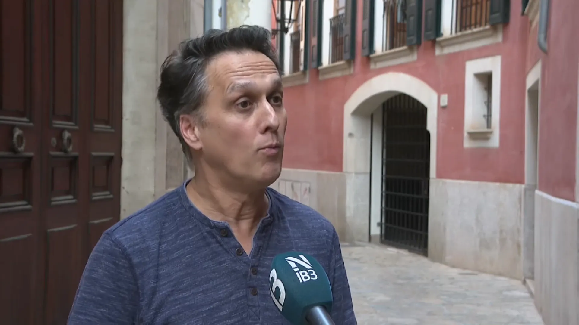 “Els joves tenen dret a l’educació sexual, el còmic no és en absolut pornogràfic”