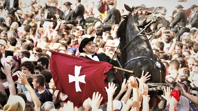 La festa de Sant Joan de Ciutadella tanca bienni amb una nova edició multitudinària