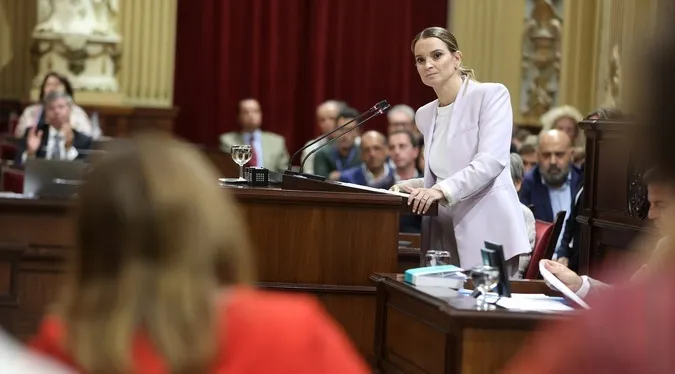 Marga Prohens es queda sense la majoria absoluta i haurà d’esperar a dijous per ser investida presidenta