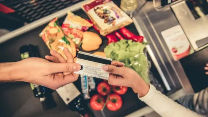 Els preus pugen al novembre un 3,2%; tres dècimes manco que a l’octubre