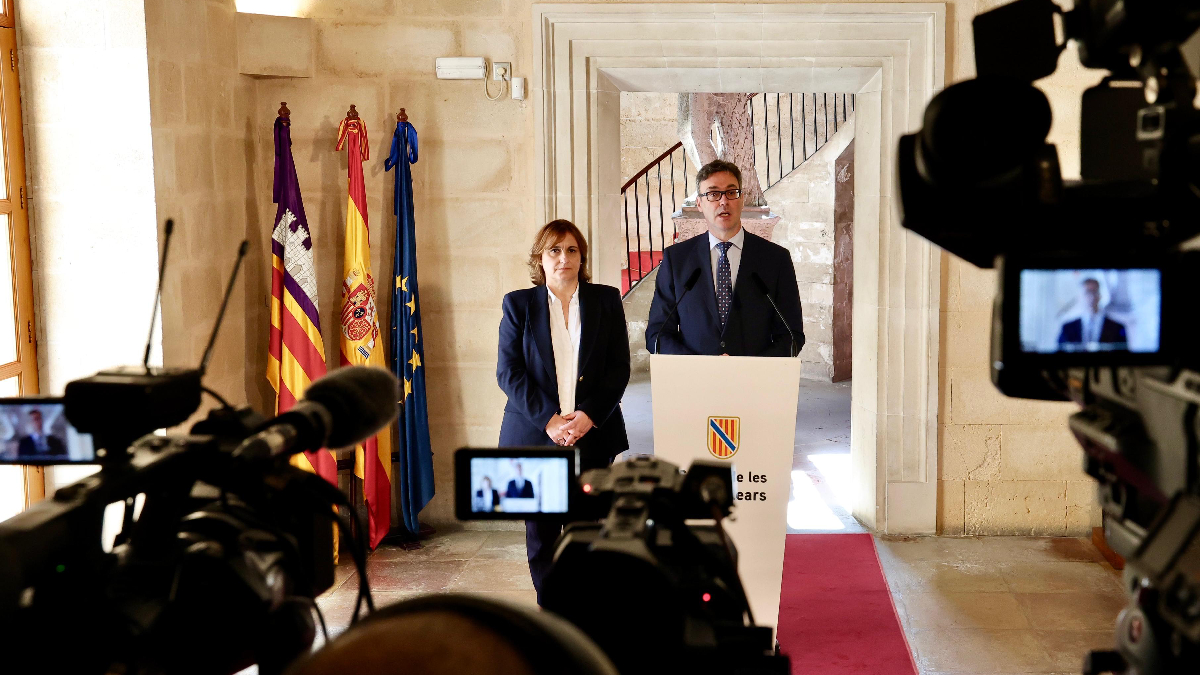 El Govern assegura que només aposta pel decreixement del lloguer turístic il·legal