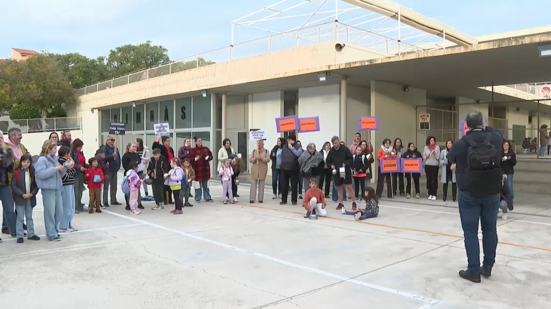 Els veïnats de Cas Capiscol protesten per la situació de l’antiga presó de Palma