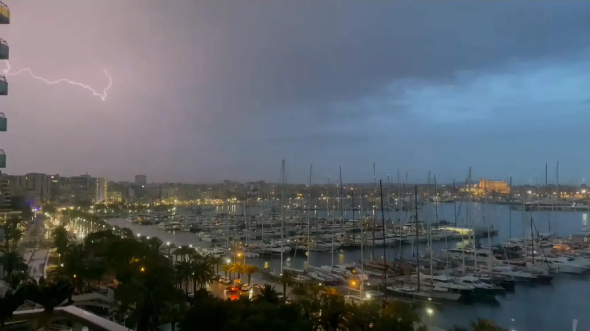 El llamp que va caure a Palma era cinc vegades més potent de l’habitual