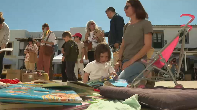 Un Dia del Llibre molt familiar amb la mirada posada en els lectors més joves
