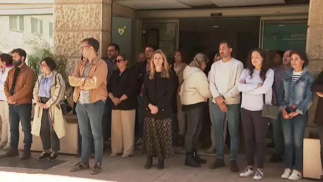 Minut de silenci en senyal de dol per les dues víctimes del crim de Manacor