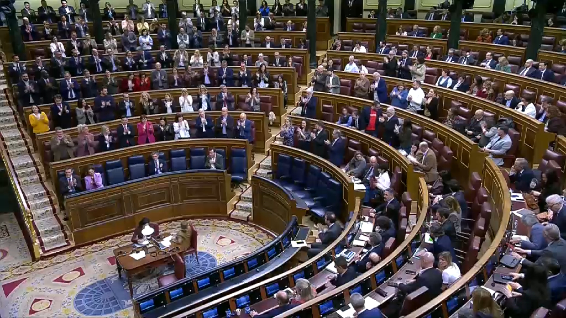 El Congrés convalida el Reial decret anticrisi del Govern central que rebaixa l’IVA a la llum, gas i carburants