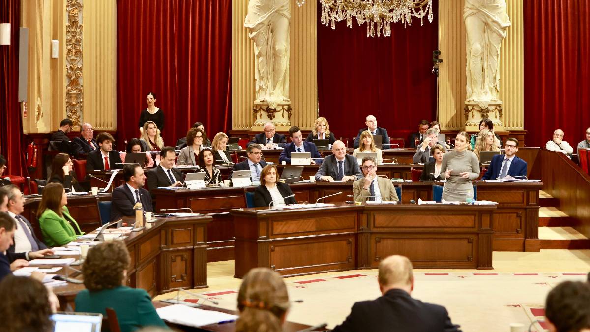 El Govern cita els partits polítics per negociar les mesures de contenció turística