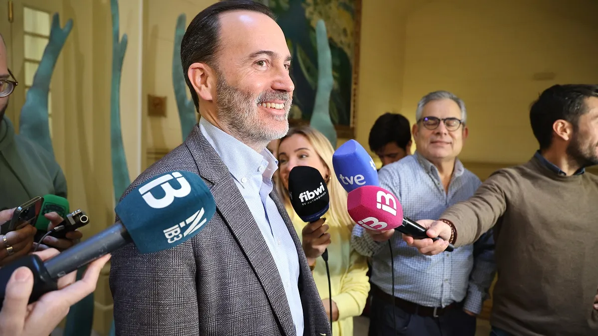 Le Senne, després de tancar-se la crisi de Vox: “El Parlament no ha sortit reforçat per l’espectacle que hem donat”