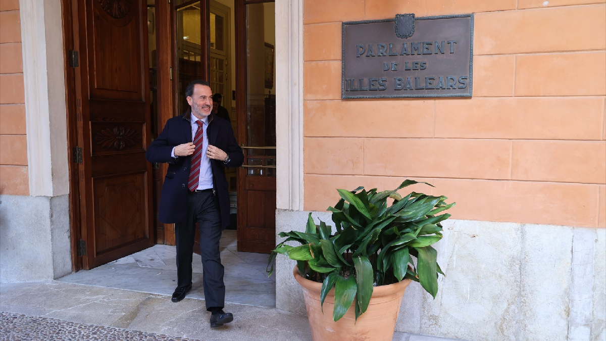 Le Senne demana a l’Audiència que arxivi la causa oberta contra ell per delicte d’odi