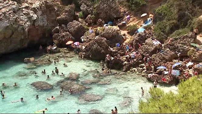 La batlessa de Santanyí demana un “descans” davant la saturació del Caló des Moro