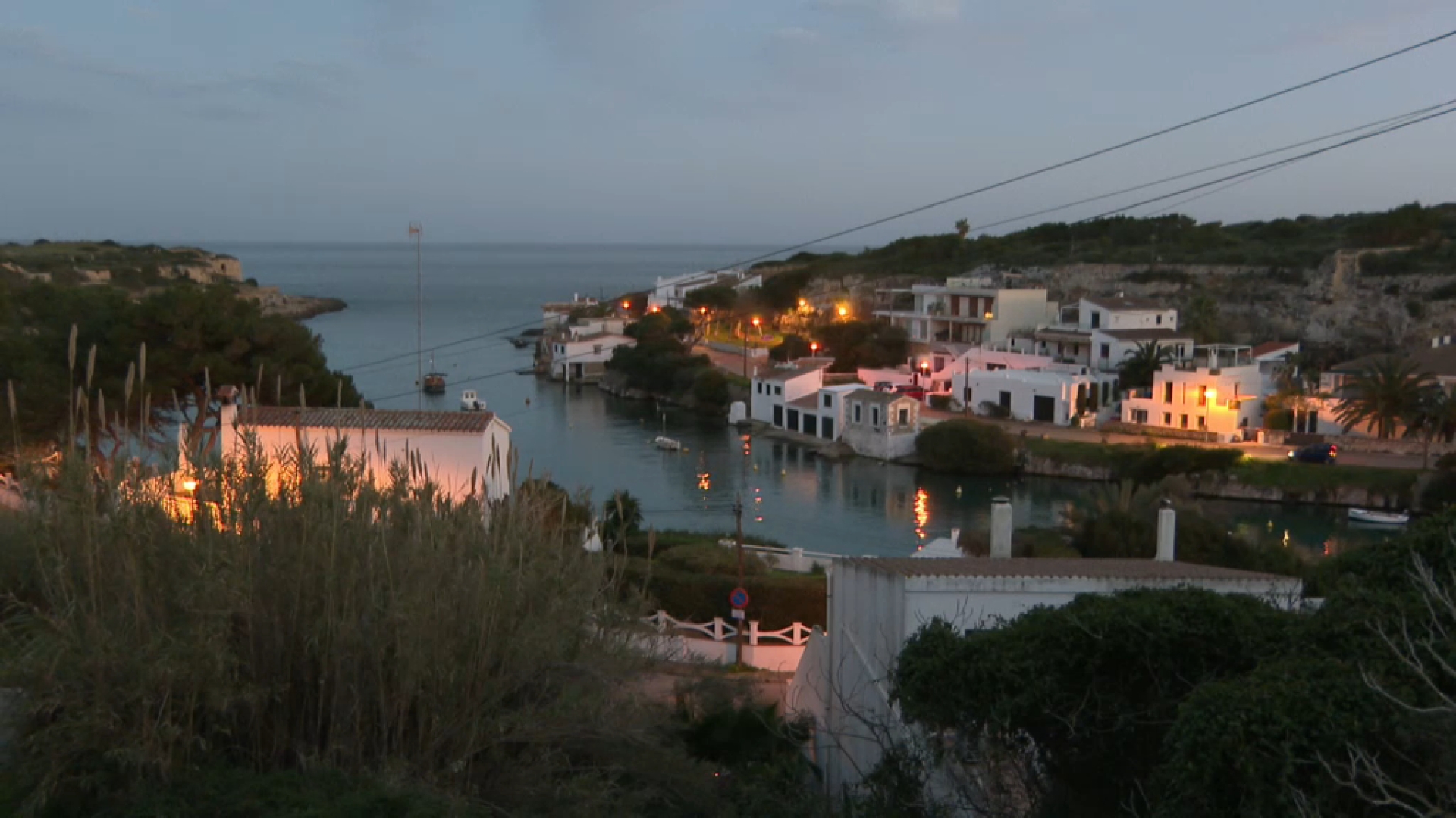 L’Ajuntament des Castell ordena el desallotjament dels vesins del Fonduco i sa Cala per alt risc de despreniment