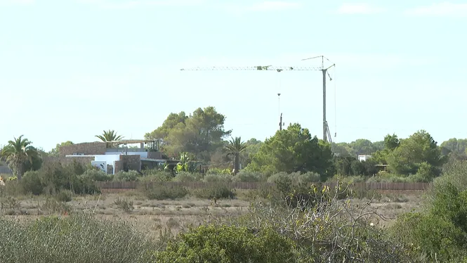 La crisi institucional a Formentera té aturades noves llicències en sòl rústic i en zones afectades per Patrimoni