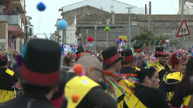 Més de 1.600 persones participen en la rua de sa Pobla