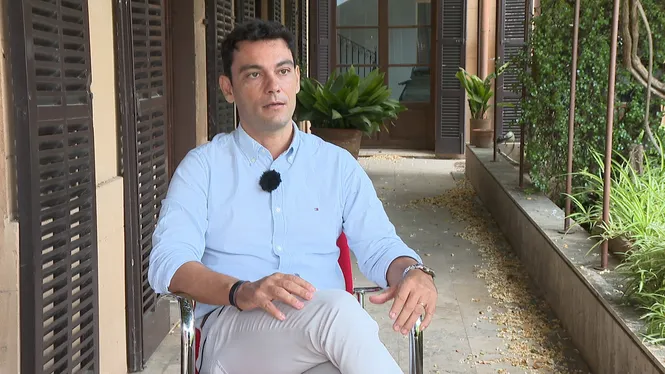 Pavón nega haver endurit el discurs migratori: “La postura d’aquest Govern sempre ha estat la mateixa”