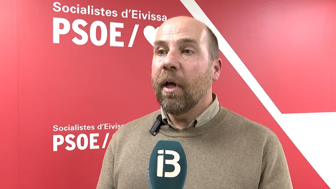 El PSOE d’Eivissa hi insisteix i demana la dimissió del president del Consell pel cas La vida islados