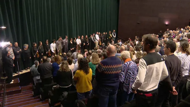 Emotiu minut de silenci a l’Auditori de Manacor per la mort del jove Miguel Ángel