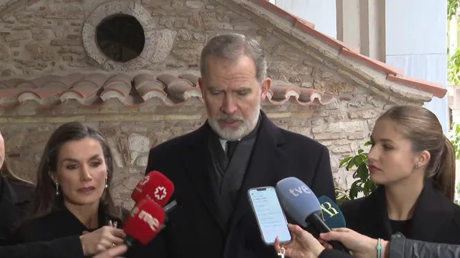 Els reis traslladen la seva consternació per l’accident ferroviari: “És el moment d’ajudar”