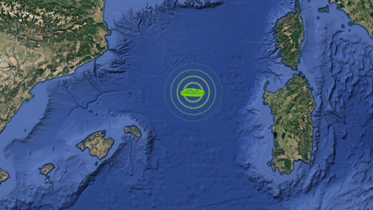 Reben l’alta dos dels tres migrants rescatats entre Menorca i Sardenya